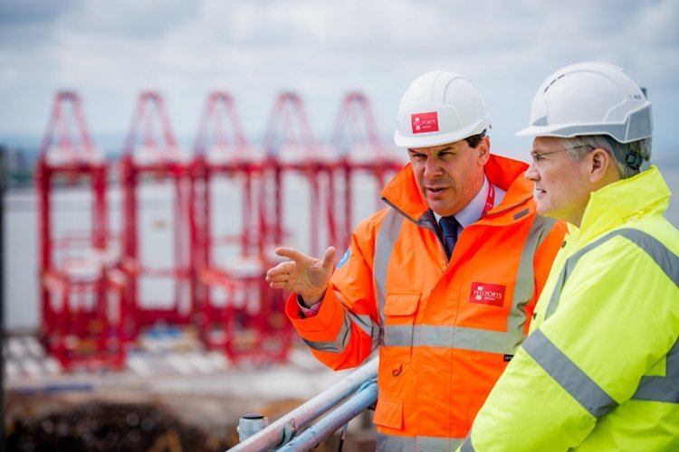 Transport Minister Visits Liverpool2 Development