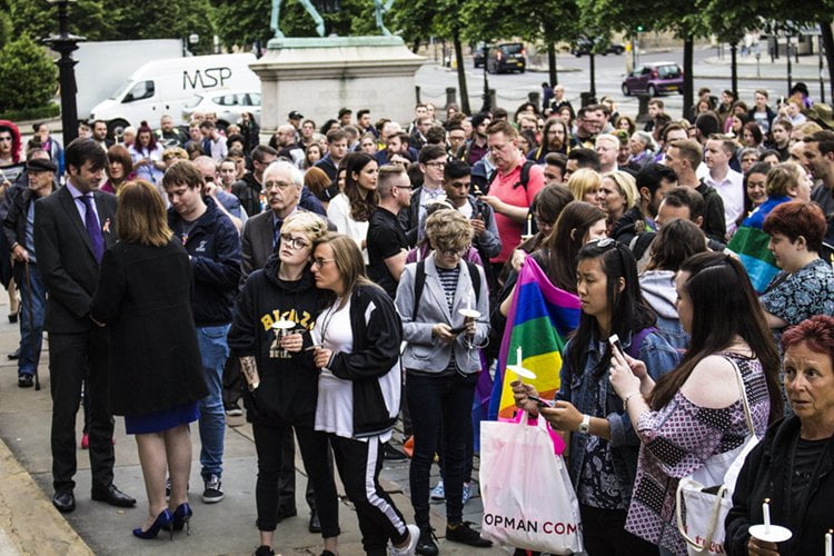 Liverpool Shows Its Support To Victims In Orlando