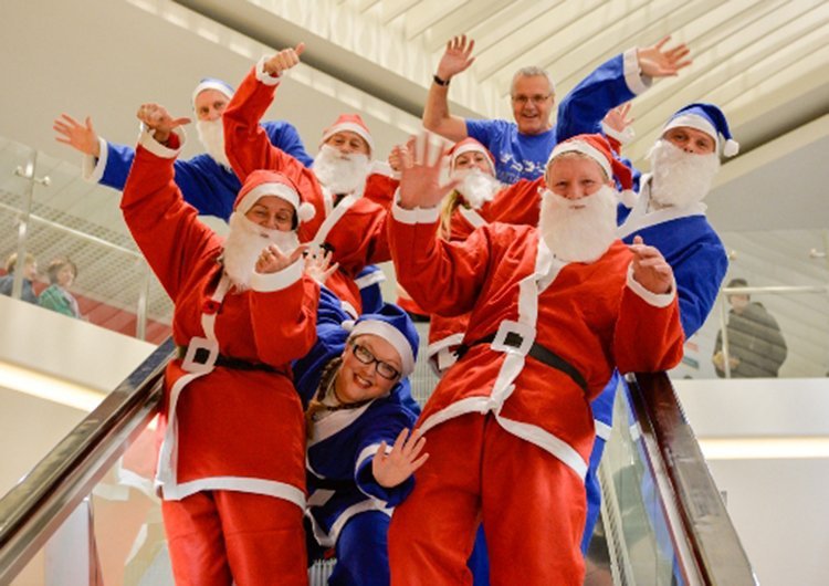 Santa conga launches Santa Dash 2017