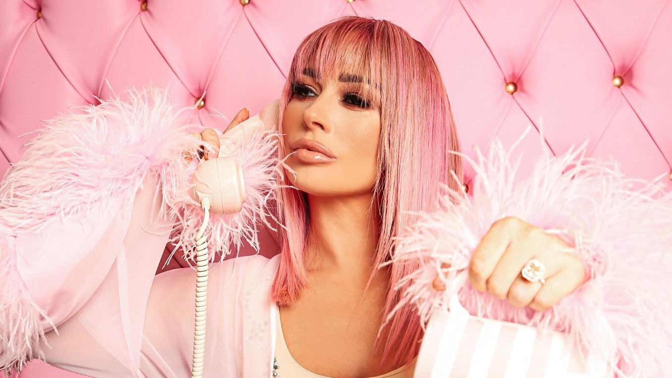 Liverpool model releases cook book