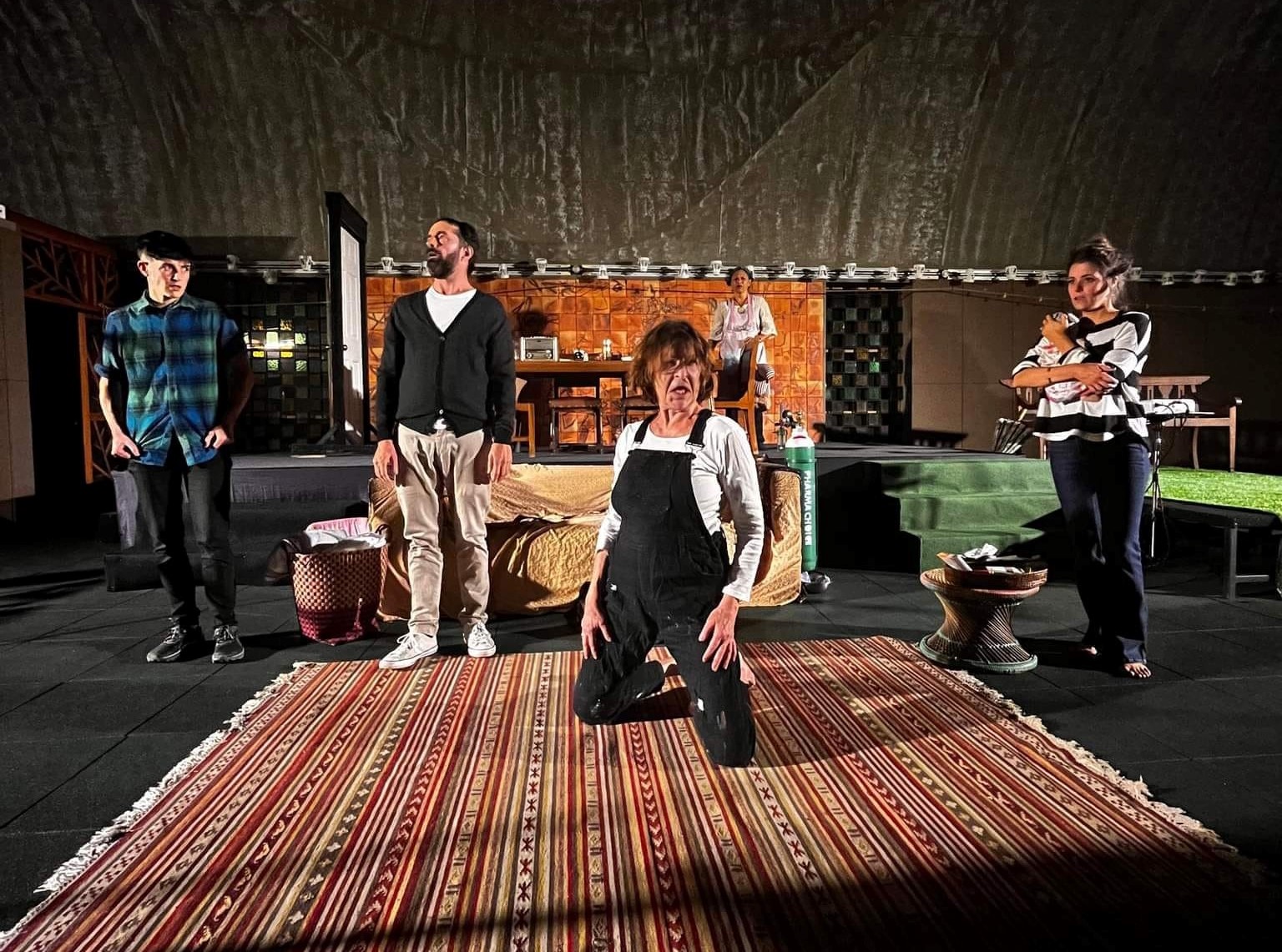 Review – Transistor – Dark Horse Theatre Chiang Mai and CMDC at Hope Street Theatre
